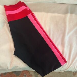 Beach Riot Colorblock Women's leggings - Black, Red and Pink